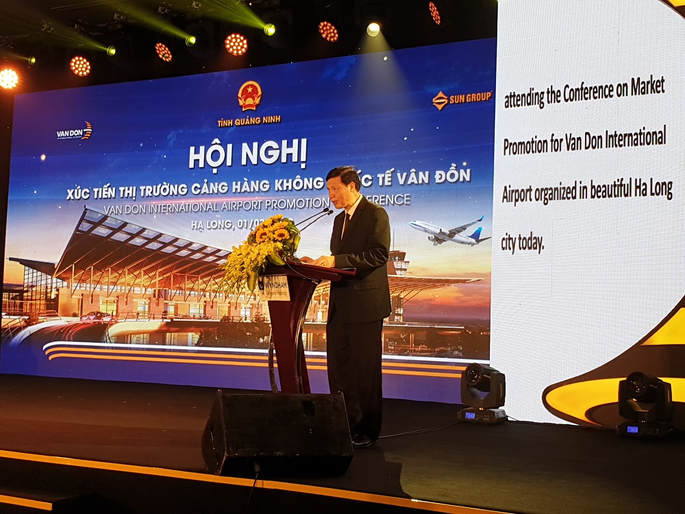 Ông Nguyễn Đức Long, Chủ tịch UBND tỉnh Quảng Ninh phát biểu khai mạc hội nghị