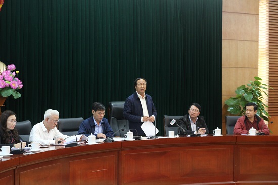 Ông Lê Văn Thành, Bí thư Thành ủy Hải Phòng kết luận cuộc họp