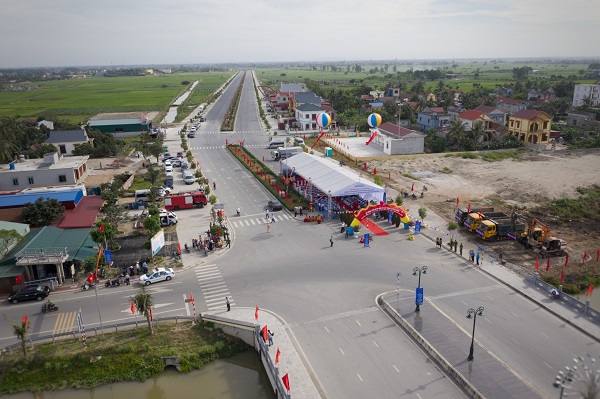 Toàn cảnh lễ động thổ Dự án đầu tư xây dựng tuyến đường nối từ cầu Lạng Am, xã Lý Học, huyện Vĩnh Bảo đến đường bộ ven biển