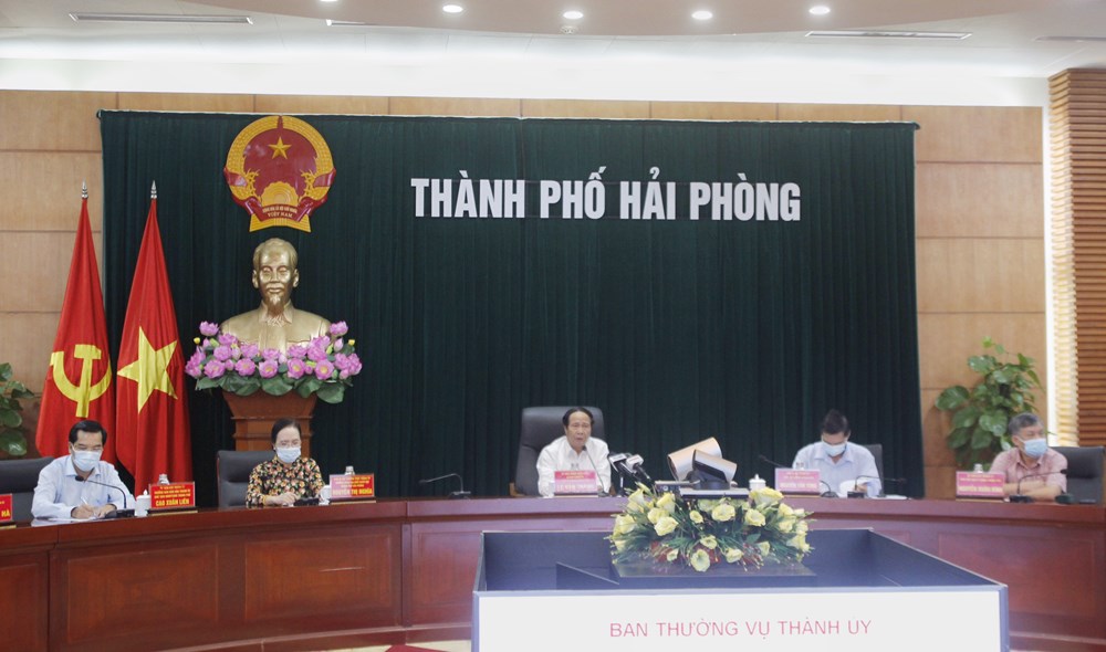 Ban thường vụ Thành ủy họp và thống nhất chi viện cho Đà Nẵng, Quảng Nam 10 tỉ đồng