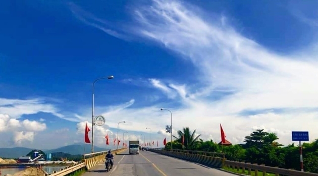Cầu Đá Bạc, huyện Thủy Nguyên. Ảnh: KT