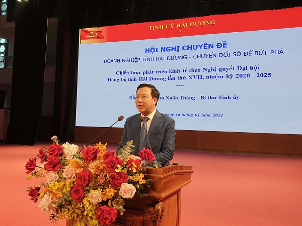 Ông Phạm Xuân Thăng, Bí thư Tỉnh ủy Hải Dương phát biểu khai mạc hội nghị