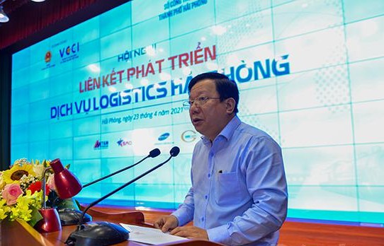 Ông Nguyễn Đức Thọ, Phó Chủ tịch UBND Thành phố Hải Phòng phát biểu chào mừng hội nghị