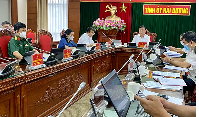 Ông Phạm Xuân Thăng, Bí thư Tỉnh ủy Hải Dương chủ trì cuộc họp