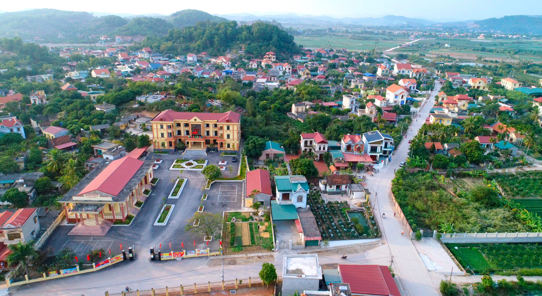Xã Bạch Đằng, thị xã Kinh Môn là một trong 3 địa phương của tỉnh Hải Dương hoàn thành xây dựng NTM kiểu mẫu. Ảnh - Thành Chung