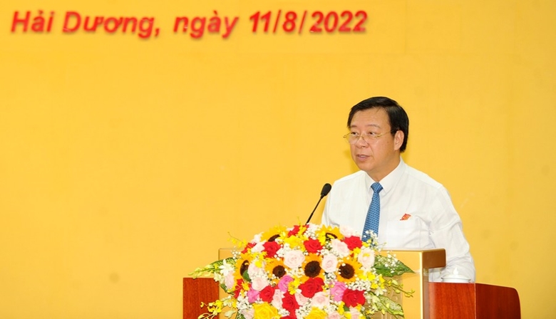 Ông Phạm Xuân Thăng, Ủy viên Trung ương Đảng, Bí thư Tỉnh ủy, Chủ tịch HĐND tỉnh Hải Dương phát biểu tại kỳ họp