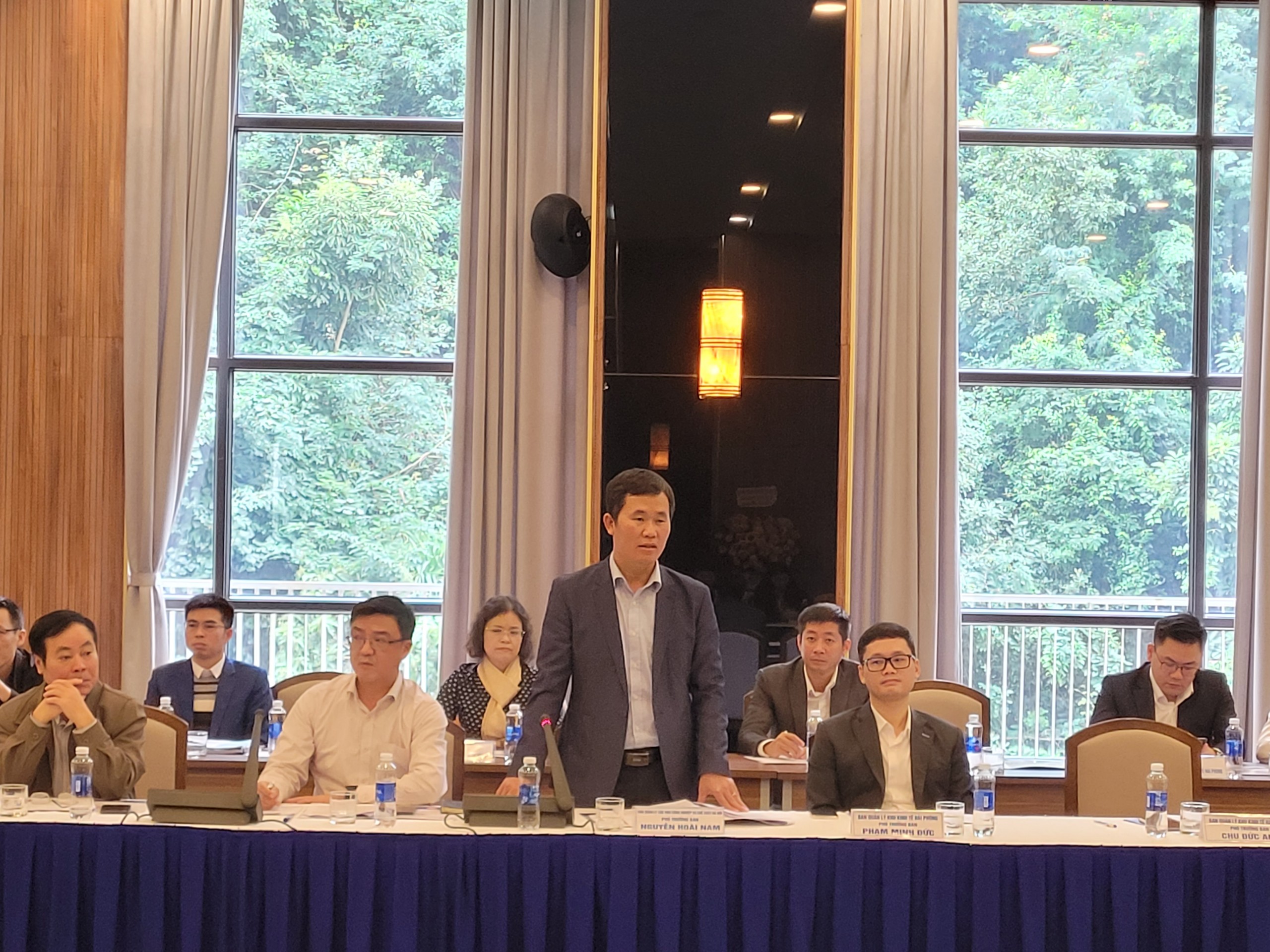 Ông Nguyễn Hoài Nam, Phó Trưởng ban quản lý KCN và chế xuất Hà Nội nêu ý kiến thực tế tại địa phương