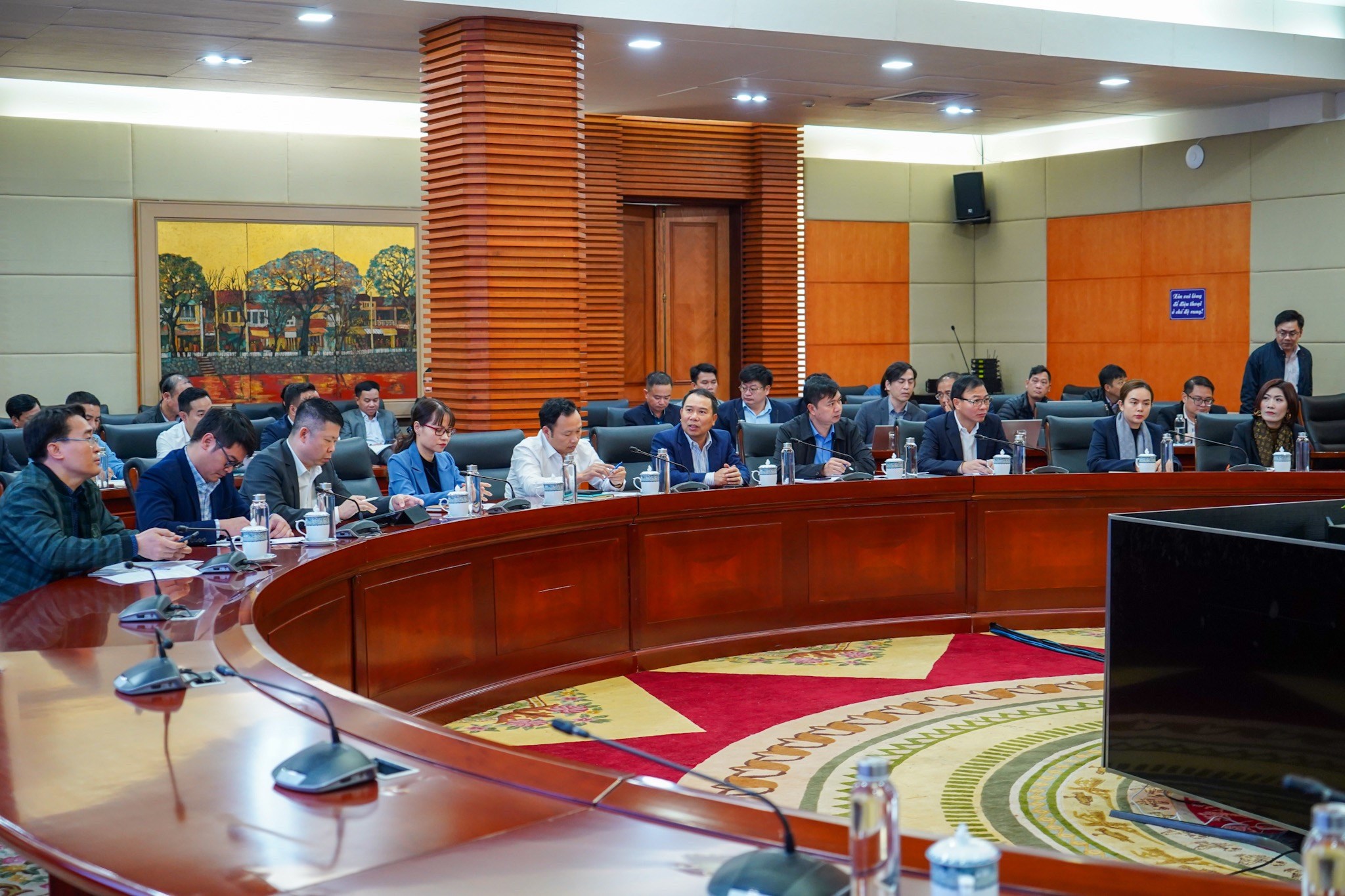 Lãnh đạo các Sở, ngành, địa phương và Chủ đầu tư tiếp thu ý kiến tại cuộc họp
