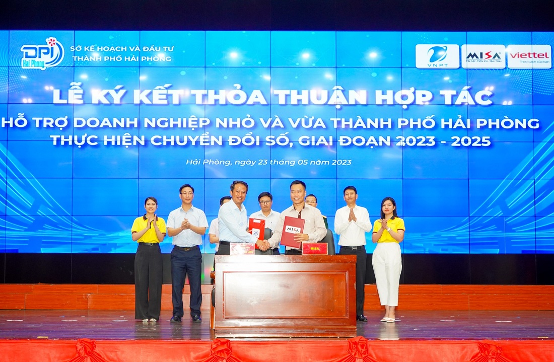 Ký kết thỏa thuận hợp tác hỗ trợ DNNVV thực hiện chuyển đổi số giai đoạn 2023 -2025 giữa Sở Kế hoạch và Đầu tư và Công ty cổ phần Misa