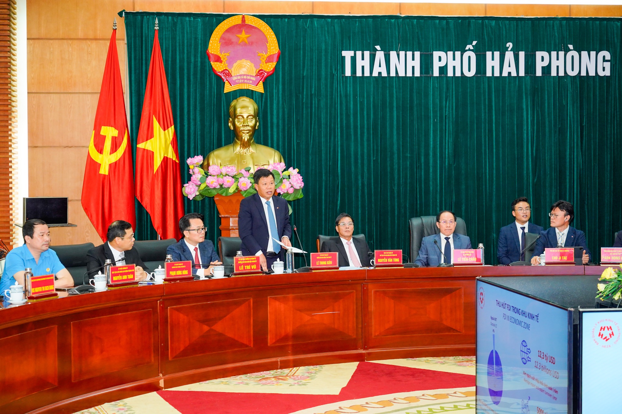 Ông Lê Trung Kiên, Trưởng ban Ban Quản lý Khu kinh tế Hải Phòng thông tin về Dự án của LG Innotek