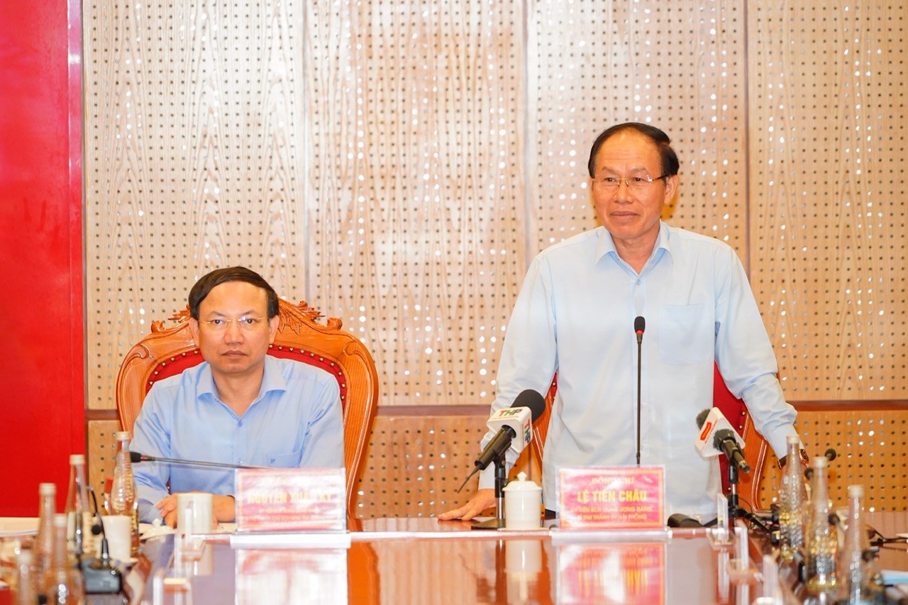 Ông Lê Tiến Châu, Bí thư Thành ủy Hải Phòng phát biểu tại cuộc làm việc
