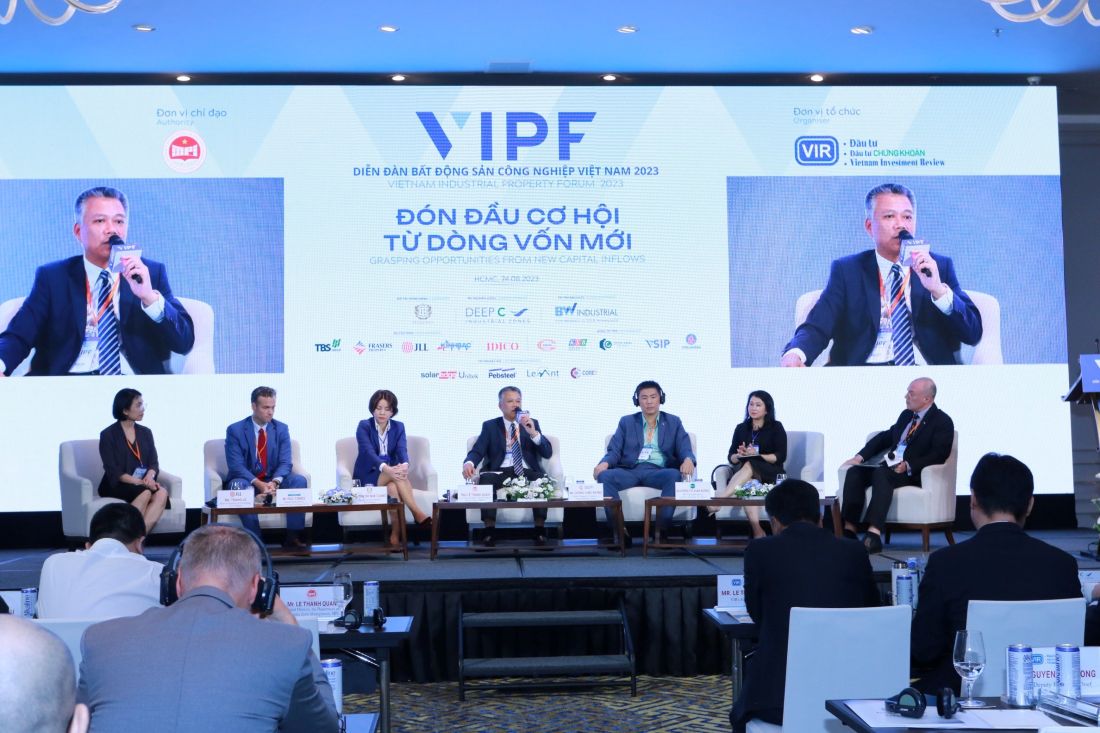 Các diễn giả tham gia Phiên 2 tại Diễn đàn bất động sản công nghiệp năm 2023