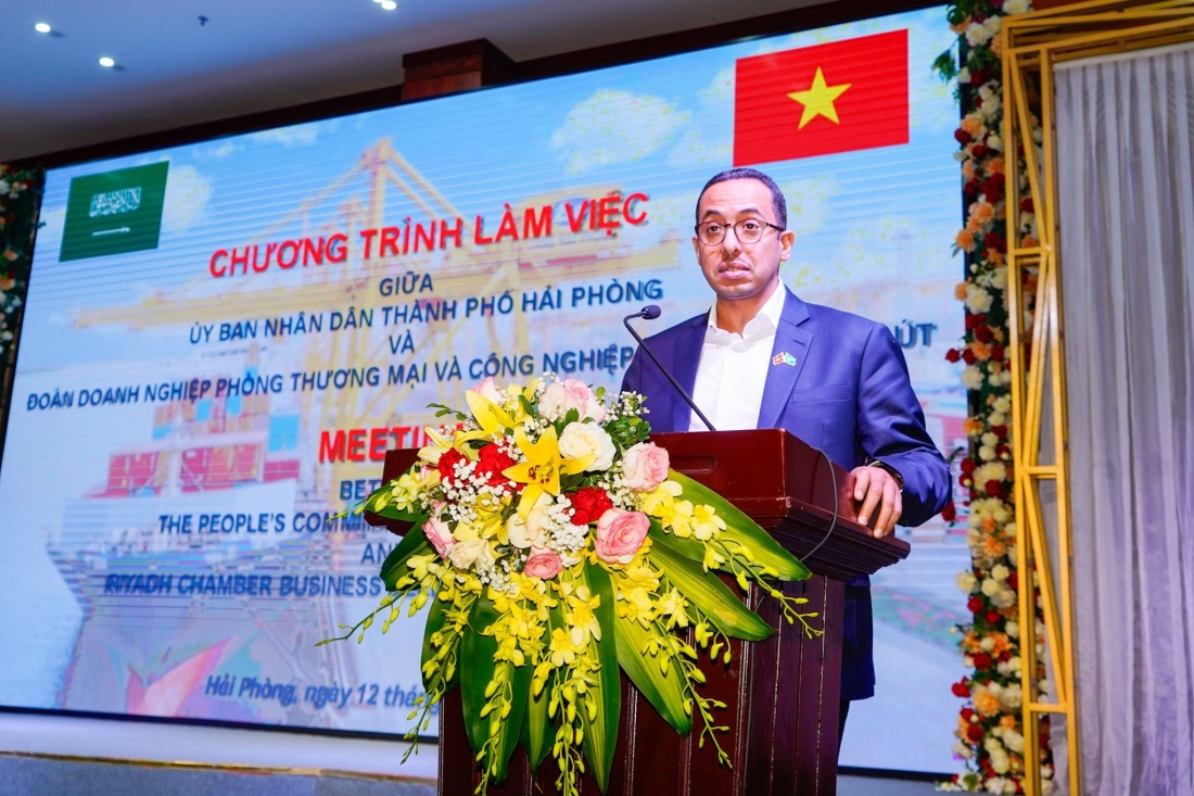 Ông A.I.Alkhorayef, Chủ tịch Ủy ban Công nghiệp, Phòng Thương mại và Công nghiệp Riyadh