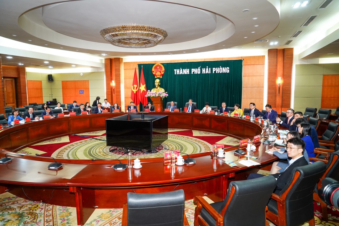 Quang cảnh buổi làm việc với Đoàn Thị trưởng Chính quyền nhân dân TP. Thâm Quyến, Trung Quốc