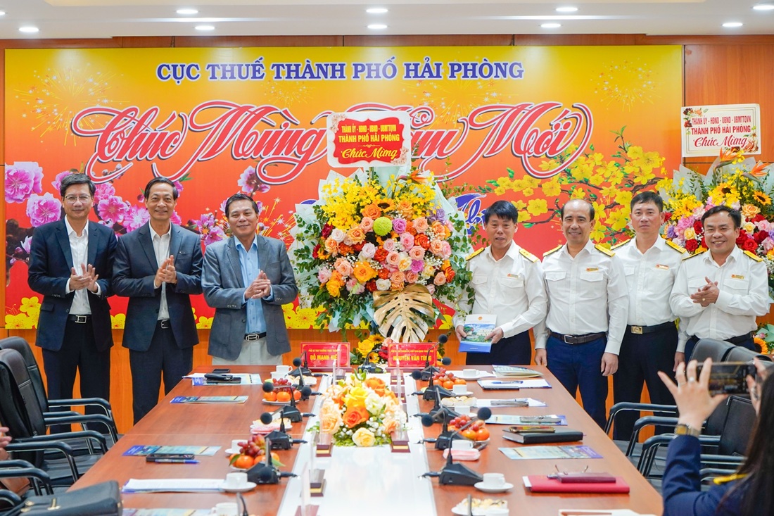 Lãnh đạo Thành phố biểu dương Cục Thuế TP. Hải Phòng