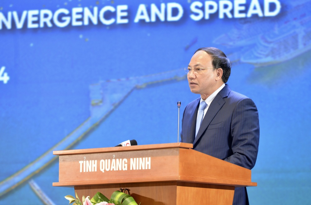 Ông Nguyễn Xuân Ký, Bí thư Tỉnh ủy Quảng Ninh phát biểu khai mạc chương trình gặp gỡ. Ảnh: Thu Chung