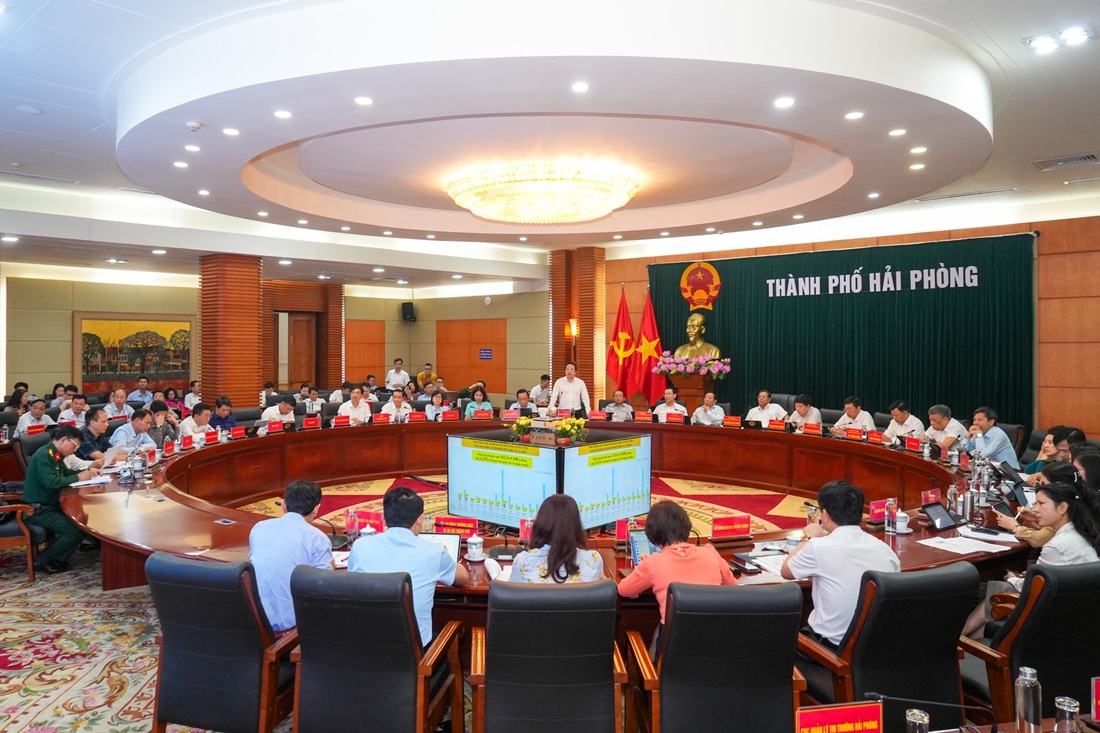Toàn cảnh Phiên họp thường kỳ