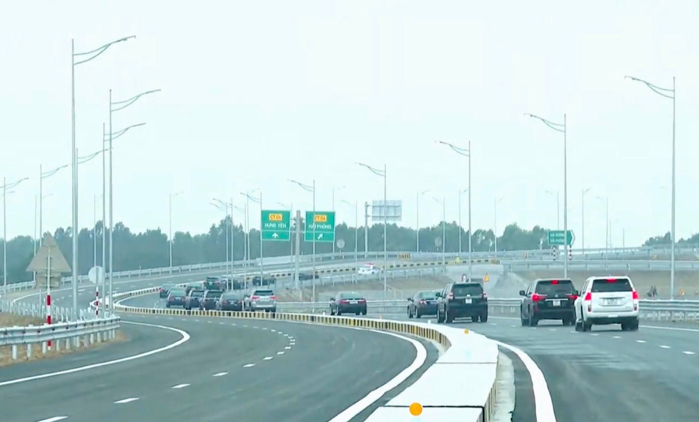 Việc thông xe nút giao kết nối liên thông đường 392, huyện Bình Giang (qua các xã Thái Học, Nhân Quyền) với cao tốc Hà Nội - Hải Phòng có ý nghĩa quan trọng trong việc thúc đẩy kinh tế - xã hội phát triển tỉnh Hải Dương