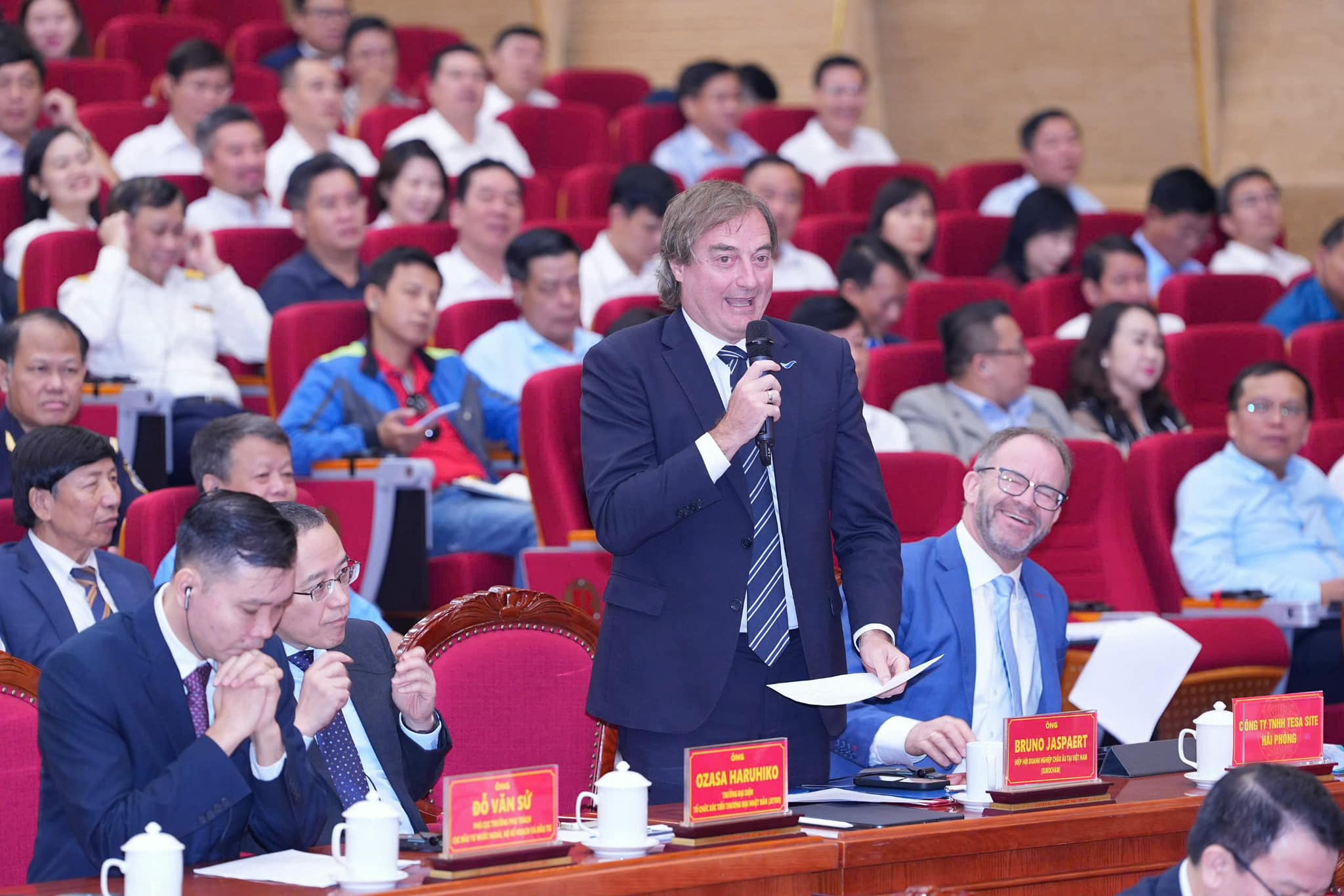 Đại diện các doanh nghiệp FDI nếu kiến nghị tại Hội nghị. Ảnh: Thanh Sơn