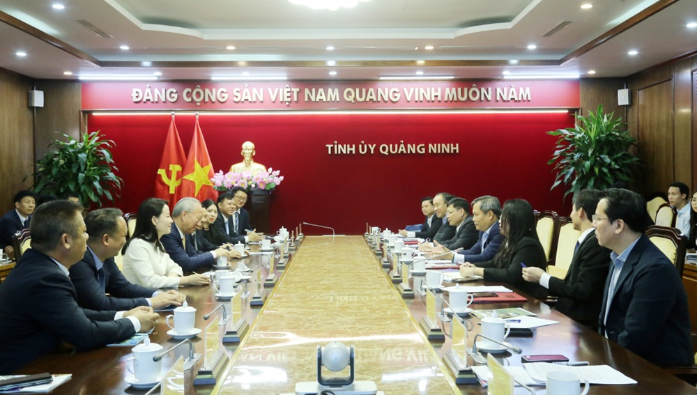 Quang cảnh cuộc làm việc. Ảnh: Thu Chung