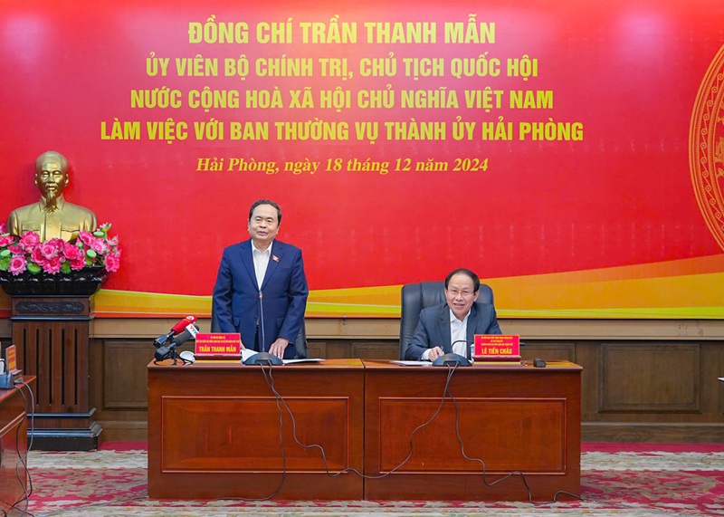 Chủ tịch Quốc hội Trần Thanh Mẫn phát biểu tại buổi làm việc với Ban Thường vụ Thành ủy Hải Phòng