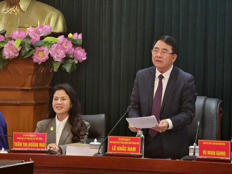 Ông Lê Khắc Nam, Phó chủ tịch UBND TP. Hải Phòng phát biểu tại Hội nghị