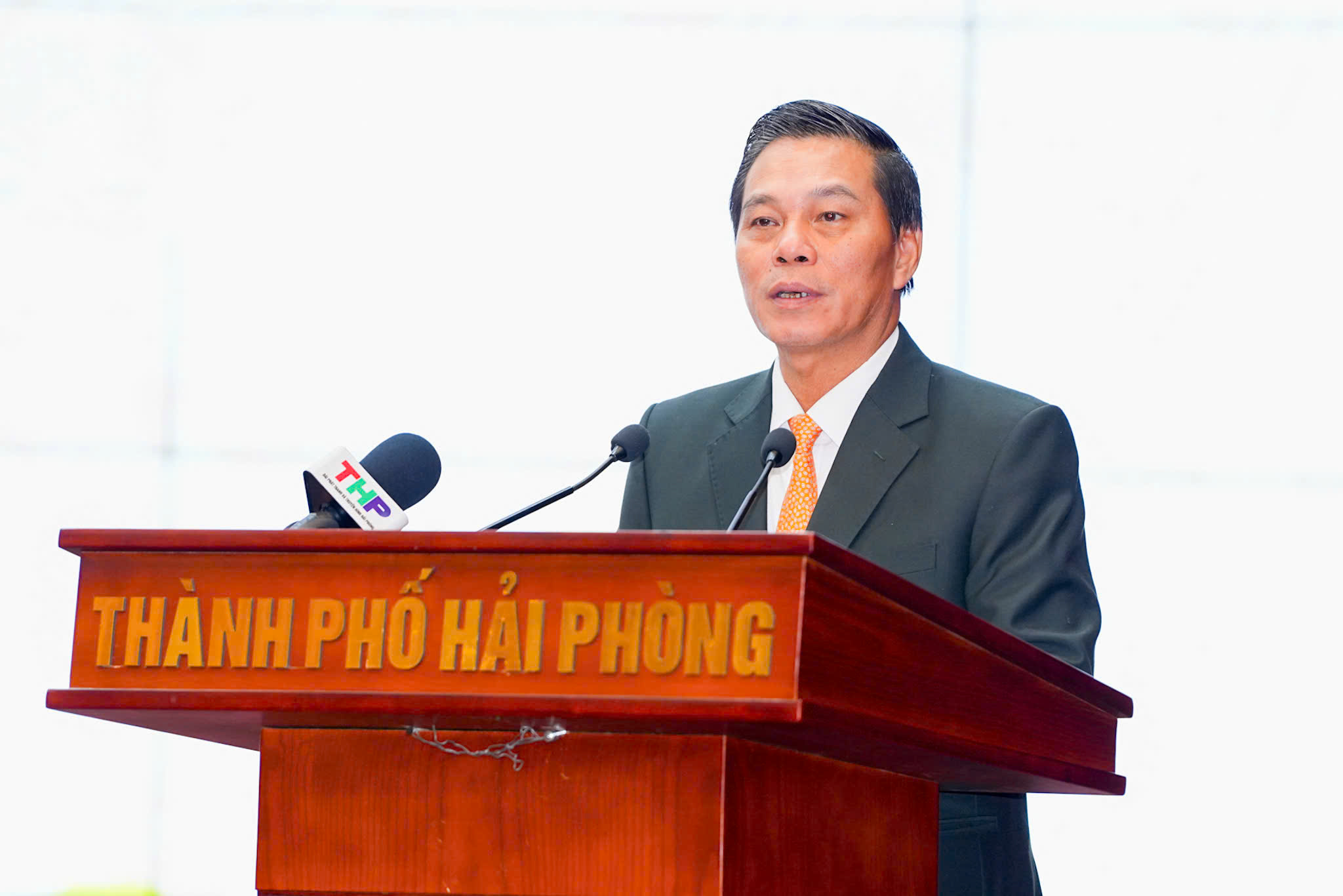 Ông Nguyễn Văn Tùng, Chủ tịch UBND TP. Hải Phòng phát động phong trào thi đua yêu nước, thực hiện tốt công tác khen thưởng và thực hiện thắng lợi nhiệm vụ phát triển kinh tế - xã hội năm 2025