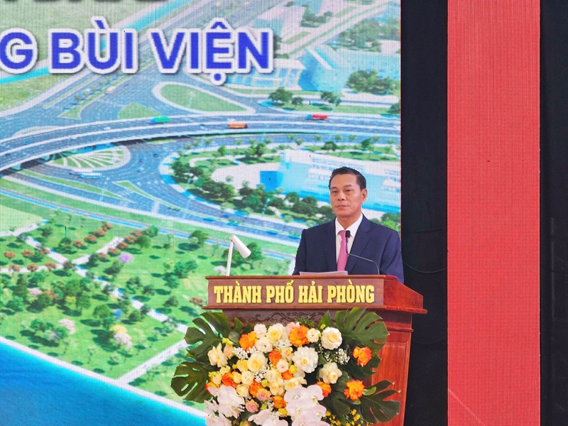 Ông Nguyễn Văn Tùng, Chủ tịch UBND TP. Hải Phòng phát biểu tại lễ khởi công. Ảnh: Thanh Sơn