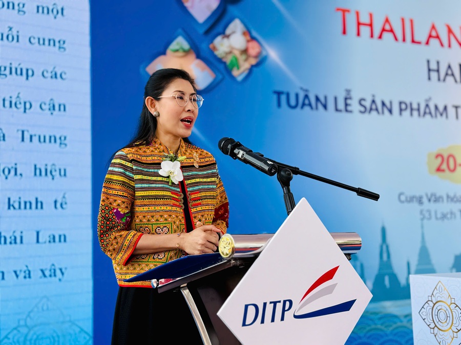 Bà Urawadee Sriphiromya, Đại sứ đặc mệnh toàn quyền Vương Quốc Thái Lan tại Việt Nam phát biểu tại sự kiện