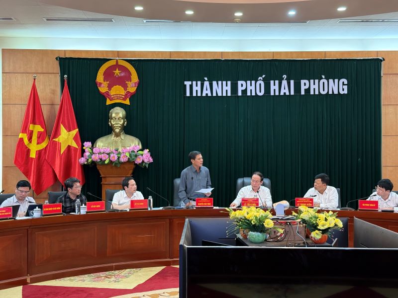 Ông Nguyễn Văn Tùng, Chủ tịch UBND TP. Hải Phòng tiếp thu ý kiến chỉ đạo của Phó Thủ tướng Trần Hồng Hà và phát biểu bế mạc Hội nghị
