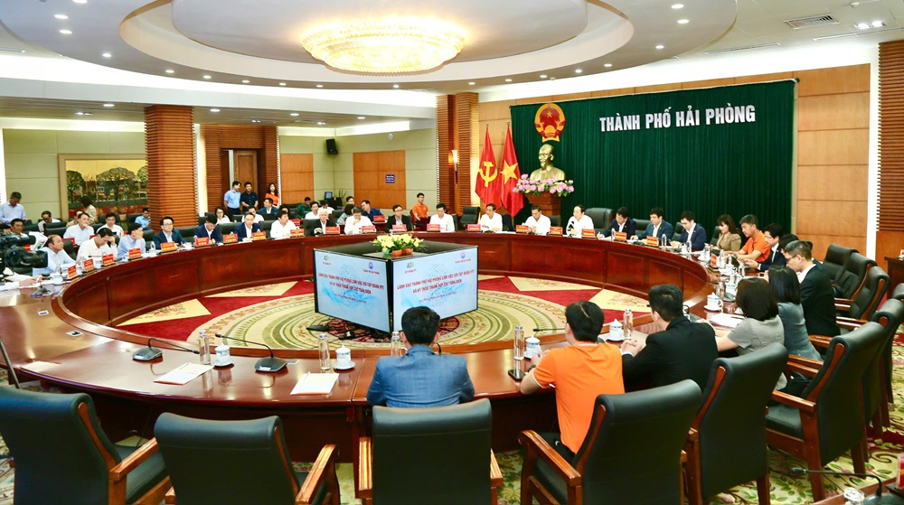 Quang cảnh buổi làm việc giữa UBND TP. Hải Phòng và Tập đoàn FPT
