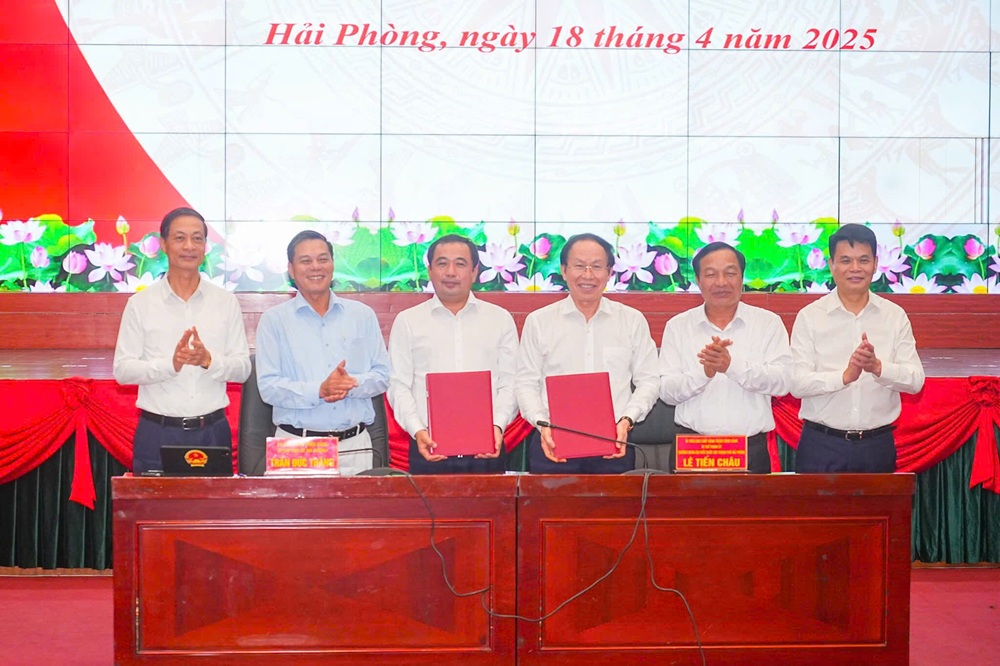 Lãnh đạo TP. Hải Phòng và tỉnh Hải Dương ký kế hoạch phối hợp xây dựng và triển khai Đề án hợp nhất tỉnh Hải Dương và TP Hải Phòng