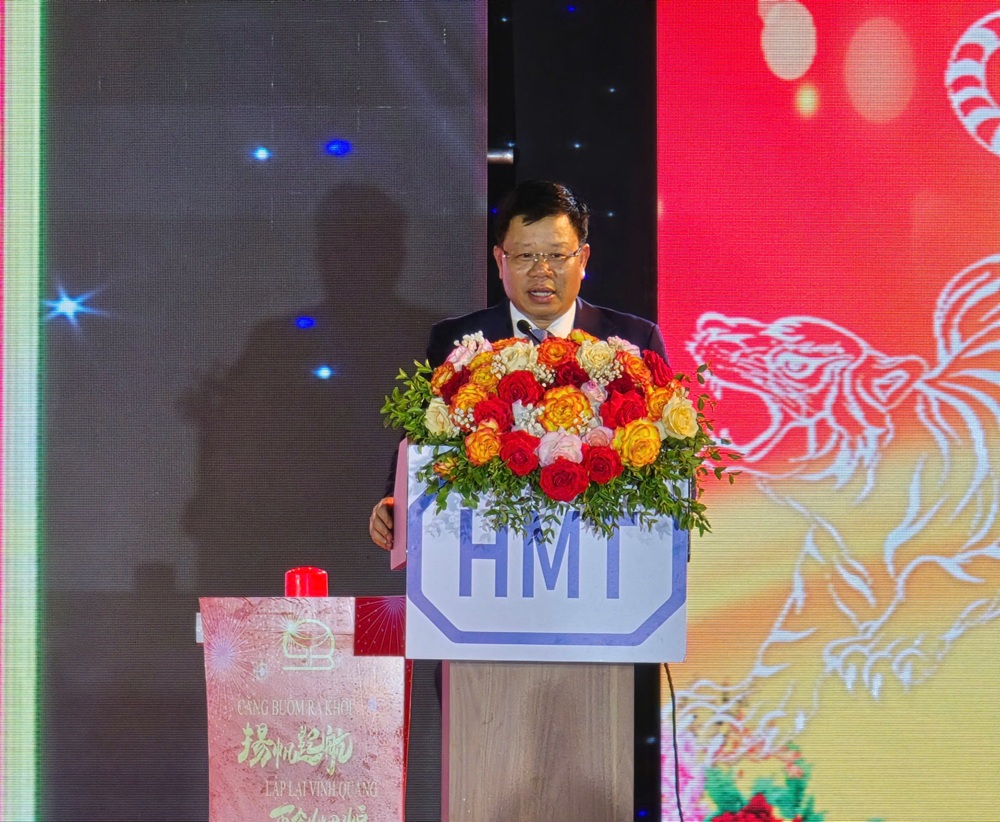 Ông Lê Trung Kiên, Trưởng ban Ban quản lý Khu kinh tế Hải Phòng phát biểu tại lễ khánh thành. Ảnh: Thanh Sơn