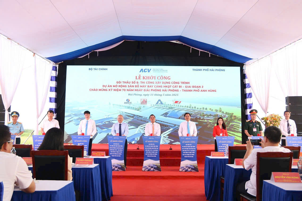 Lễ khởi công Dự án xây dựng mở rộng sân đỗ máy bay giai đoạn 2 - Cảng Hàng không Quốc tế Cát Bi