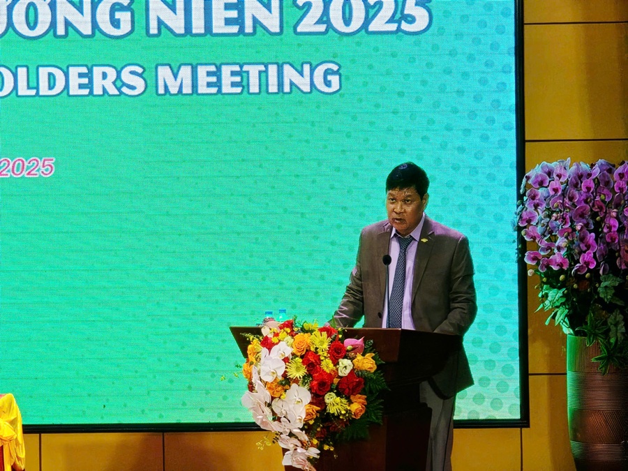Ông Chu Văn Phương, Thành viên HĐQT, Tổng giám đốc Công ty Nhựa Tiền Phong