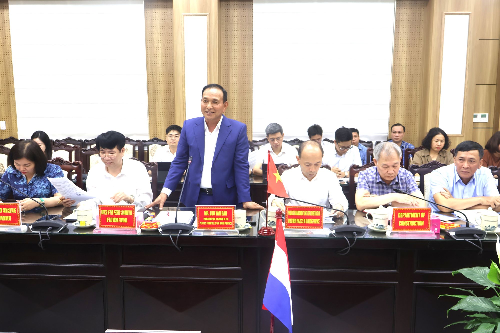 Ông Lưu Văn Bản, Phó chủ tịch Thường trực UBND tỉnh Hải Dương phát biểu tại buổi làm việc