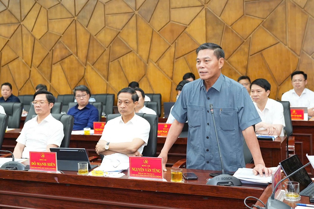 Ông Nguyễn Văn Tùng, Chủ tịch UBND TP. Hải Phòng đề nghị cần bổ sung lộ trình, nguồn lực xây dựng nông thôn mới kiểu mẫu ở thành phố trong nhiệm kỳ 2025 - 2030