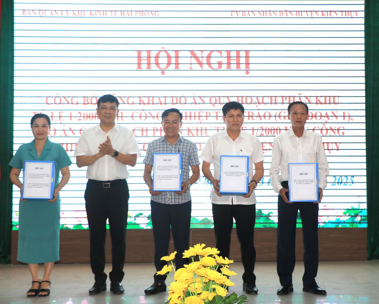 Công bố quy hoạch phân khu tỷ lệ 1.2000 Khu công nghiệp Tân Trào, Khu công nghiệp Ngũ Phúc (giai đoạn 1)