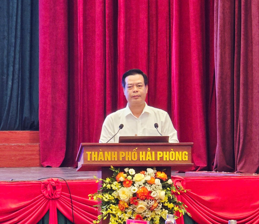 Ông Phạm Văn Thép, Trưởng Ban Tuyên giáo và Dân vận Thành ủy Hải Phòng phát biểu tại toạ đàm