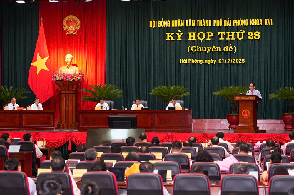 Quang cảnh kỳ họp