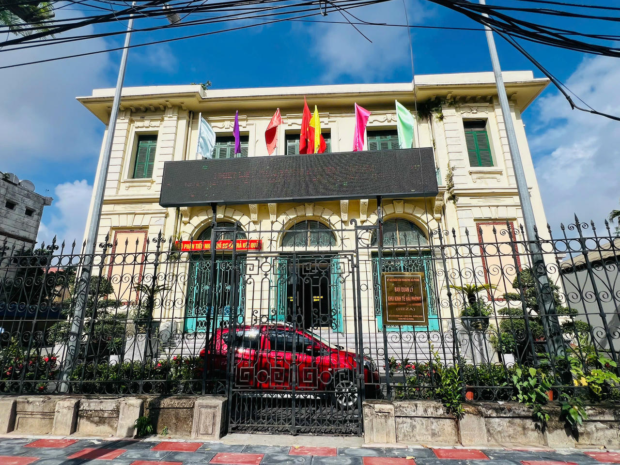 Trụ sở Ban quản lý Khu kinh tế Hải Phòng (cũ)