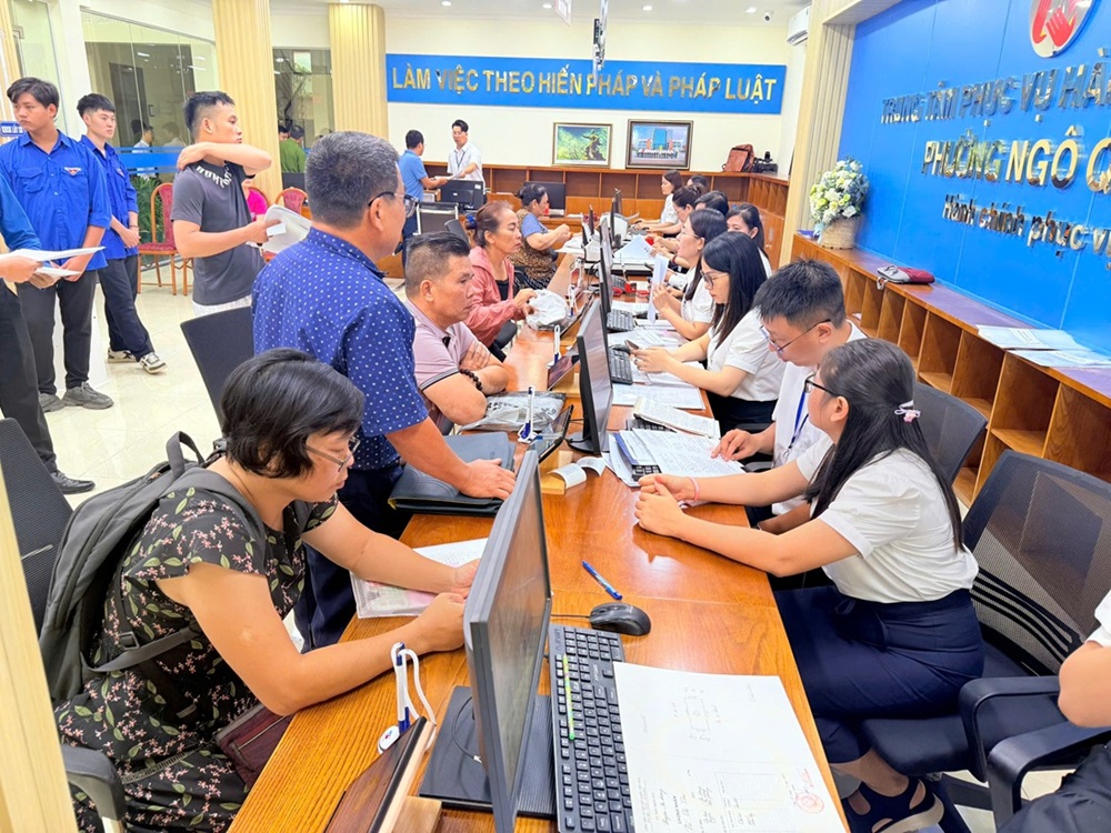 Phường Ngô Quyền giải quyết 1.183 hồ sơ sau hơn 4 ngày vận hành theo bộ máy chính quyền mới