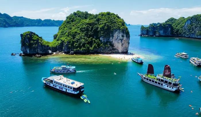 Du lịch Vịnh Lan Hạ, Cát Bà