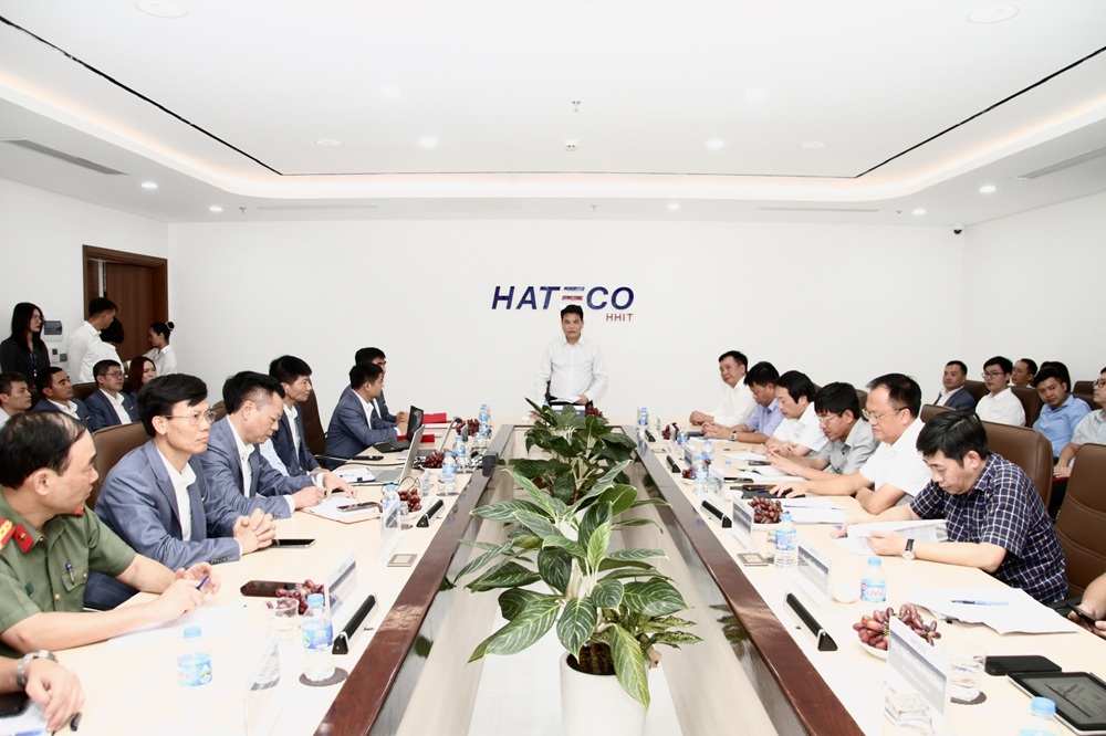Quang cảnh cuộc làm việc với Tập đoàn Hateco