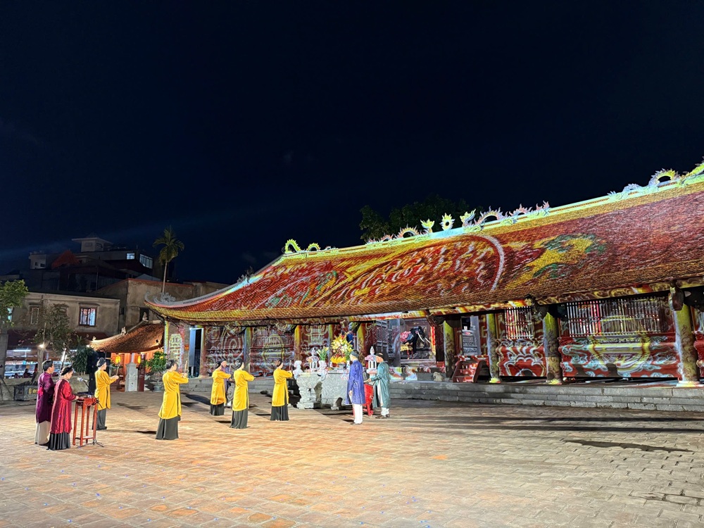 Sản phẩm du lịch đầu tiên của đất Cảng ứng dụng công nghệ số hiện đại - tour đêm “Dấu thiêng Hàng Kênh”