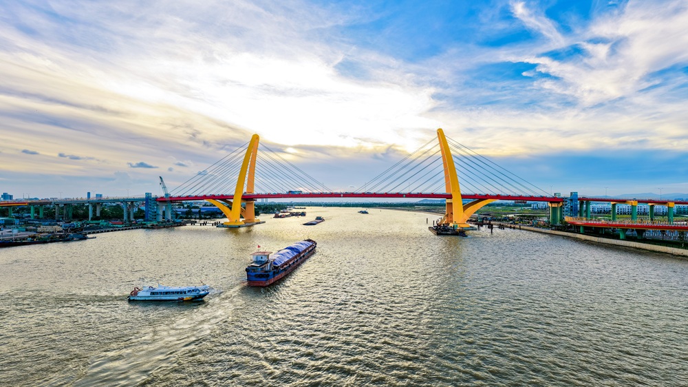 Cầu Máy Chai chính thức khánh thành, trở thành một trong những công trình hạ tầng biểu tượng của TP. Hải Phòng. Ảnh: Vingroup
