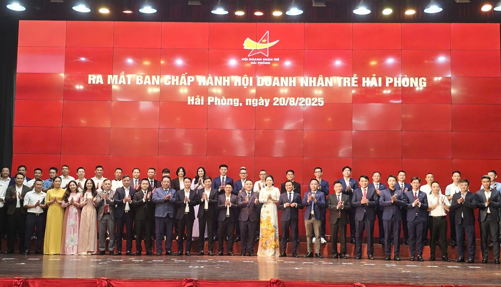 Ra mắt Ban Chấp hành Hội doanh nhân trẻ Hải Phòng sau hợp nhất