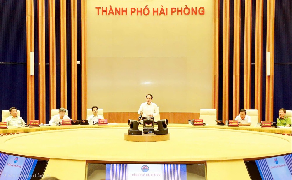 Ông Lê Tiến Châu, Bí thư Thành uỷ Hải Phòng phát biểu chỉ đạo cuộc họp