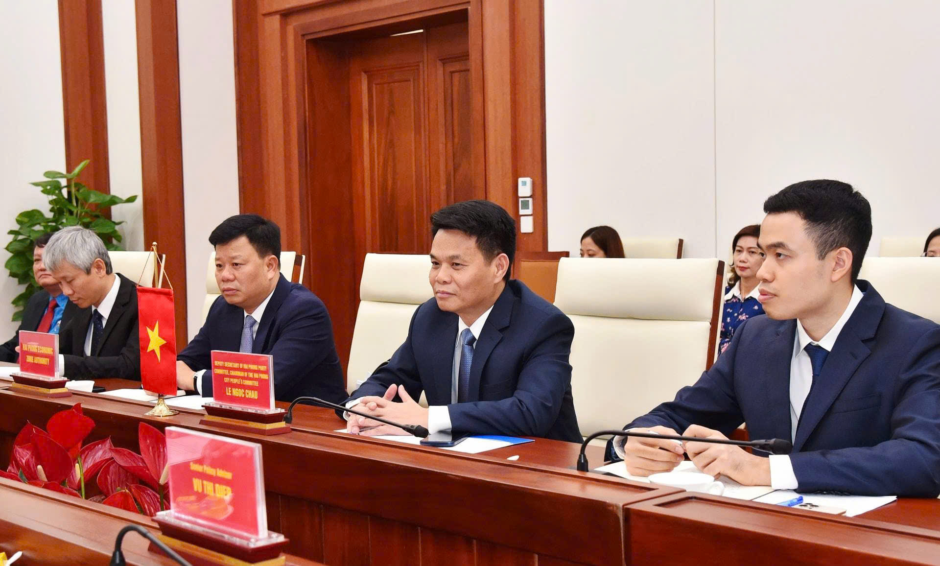 Ông Lê Ngọc Châu, Chủ tịch UBND TP. Hải Phòng tiếp và làm việc với Ngài Kees van Baar, Đại sứ Đặc mệnh toàn quyền Vương quốc Hà Lan tại Việt Nam