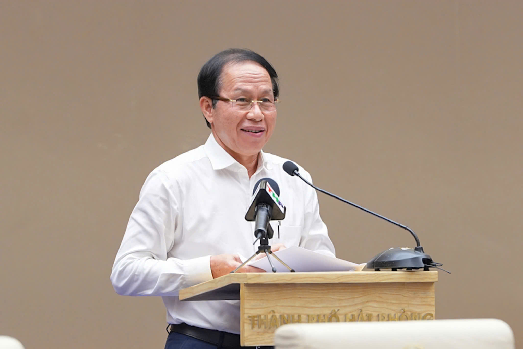 Ông Lê Tiến Châu, Bí thư Thành ủy Hải Phòng phát biểu tại Hội nghị